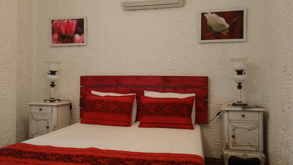 Bizim Ev Hotel (Adults Only) Alaçatı Zimmer foto